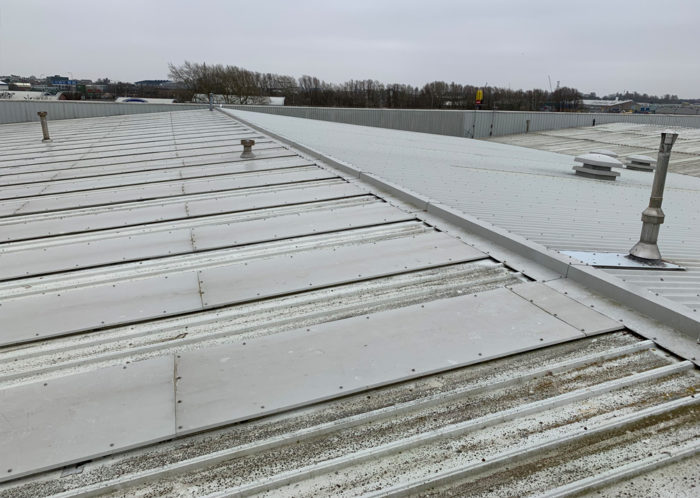 Gapton Leisure Great Yarmouth - Roof Repairs - Industrial Cladding - Camclad Contractors Ltd Cambridge London UK