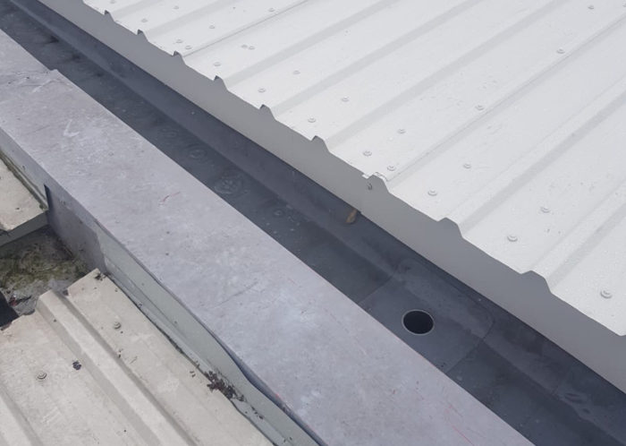 Camclad Contractors Ltd Cambridge East Anglia UK - Roof Repairs - Industrial Cladding - Kingspan Panels Installer - Kingspan Approved Installer