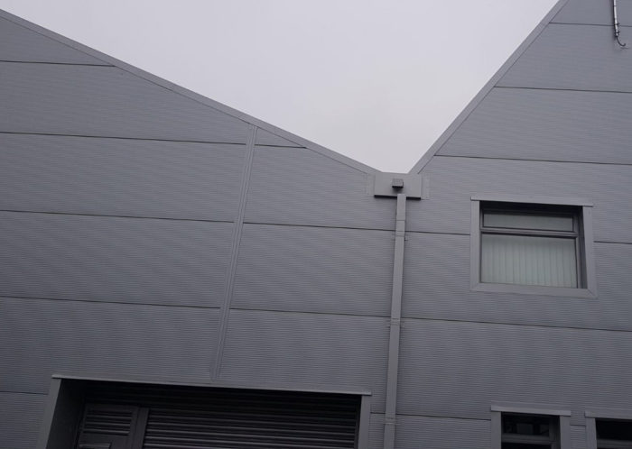 Honda- Thames Ditton – Industrial Cladding - Camclad Contractors Ltd Cambridge London UK